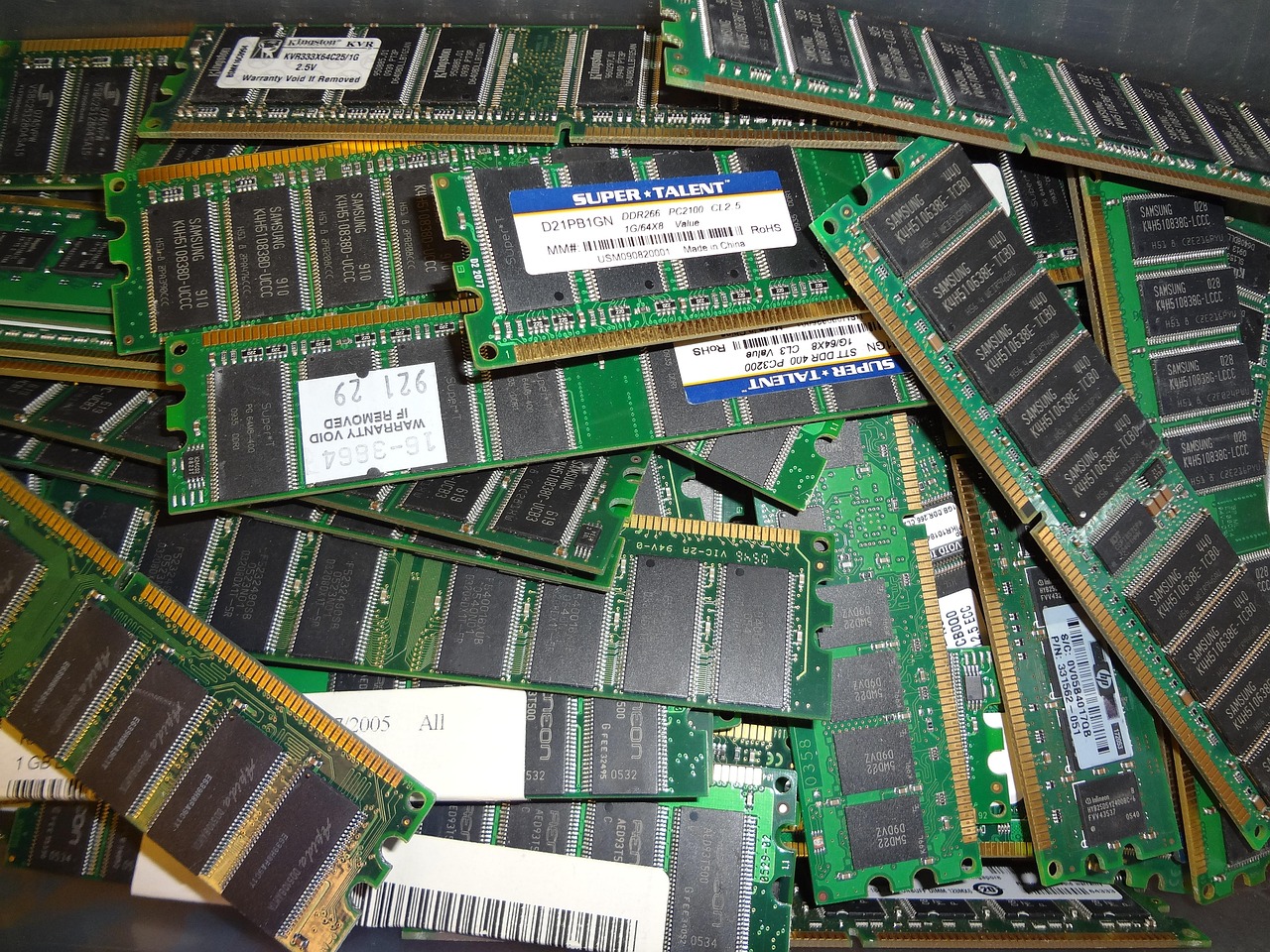 ram, memory, circuits, green board, resistors, electronic, technology, board, circuit board, green, computer, digital, hardware, engineering, motherboard, chip, tech, processor, system, integrated, connection, component, electricity, modern, electrical, ram, ram, ram, ram, ram